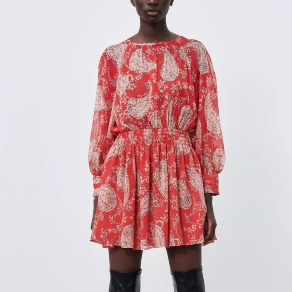 Zara Red Paisley Print Mini Dress Long Sleeve Smocked Waist‎ Casual Medium